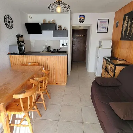 Cosy 4 Pers Avec Balcon, Centre Station, Proche Ski/rando - Fr-1-393-81 Apartment Saint-Michel-de-Chaillol